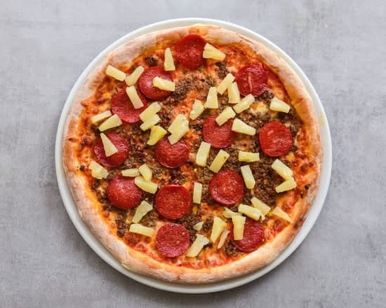 Specialpizza med pepperoni og blåskimmelost